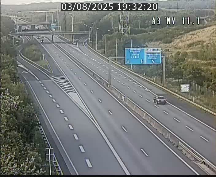 Traffic live webcam Luxembourg Croix de Bettembourg A3 - BK 11.1 - direction Luxembourg-ville