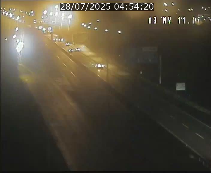 Traffic live webcam Luxembourg Croix de Bettembourg A3 - BK 11.1 - direction Luxembourg-ville
