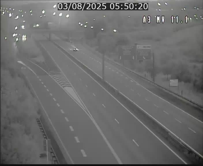Traffic live webcam Luxembourg Croix de Bettembourg A3 - BK 11.1 - direction Luxembourg-ville