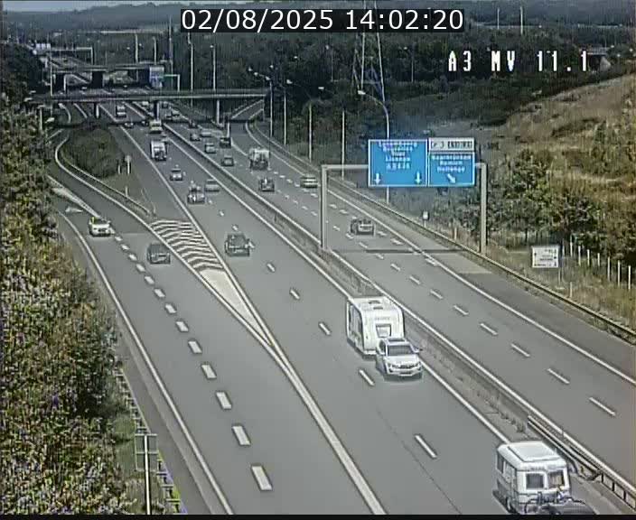 Traffic live webcam Luxembourg Croix de Bettembourg A3 - BK 11.1 - direction Luxembourg-ville