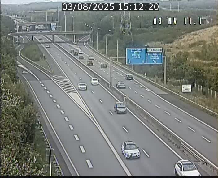 Traffic live webcam Luxembourg Croix de Bettembourg A3 - BK 11.1 - direction Luxembourg-ville