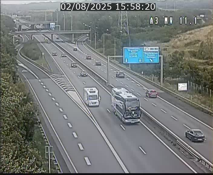Traffic live webcam Luxembourg Croix de Bettembourg A3 - BK 11.1 - direction Luxembourg-ville