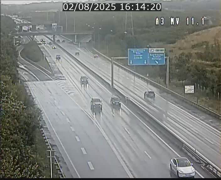 Traffic live webcam Luxembourg Croix de Bettembourg A3 - BK 11.1 - direction Luxembourg-ville