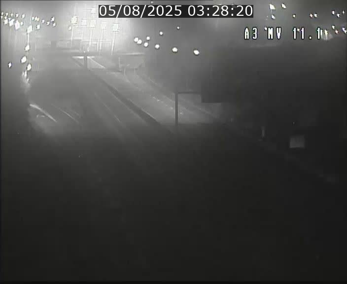 Traffic live webcam Luxembourg Croix de Bettembourg A3 - BK 11.1 - direction Luxembourg-ville