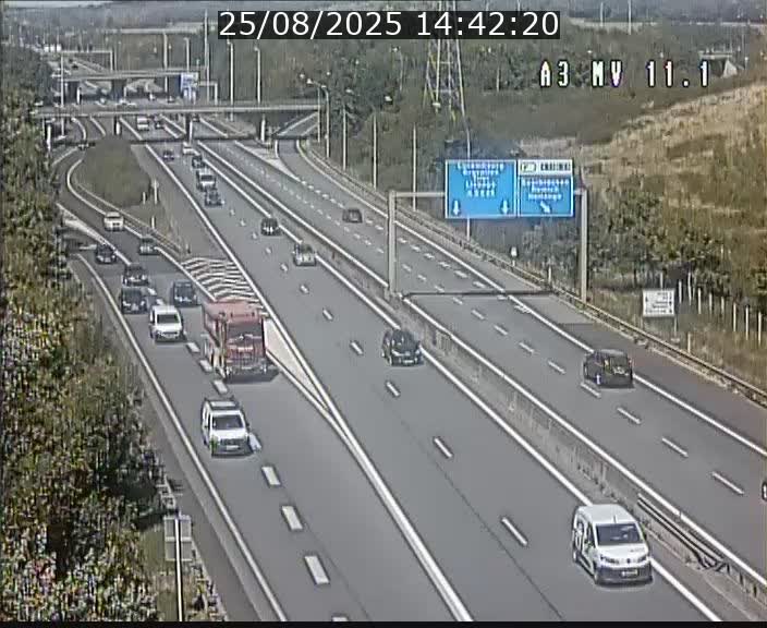 Traffic live webcam Luxembourg Croix de Bettembourg A3 - BK 11.1 - direction Luxembourg-ville