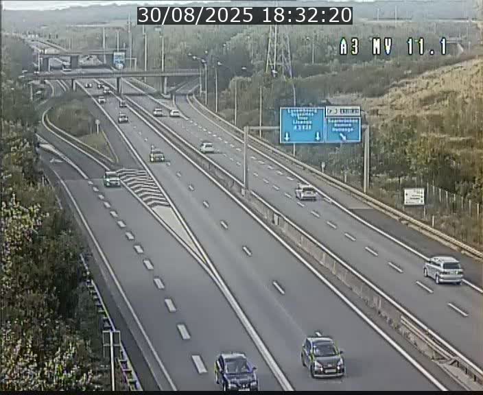 Traffic live webcam Luxembourg Croix de Bettembourg A3 - BK 11.1 - direction Luxembourg-ville
