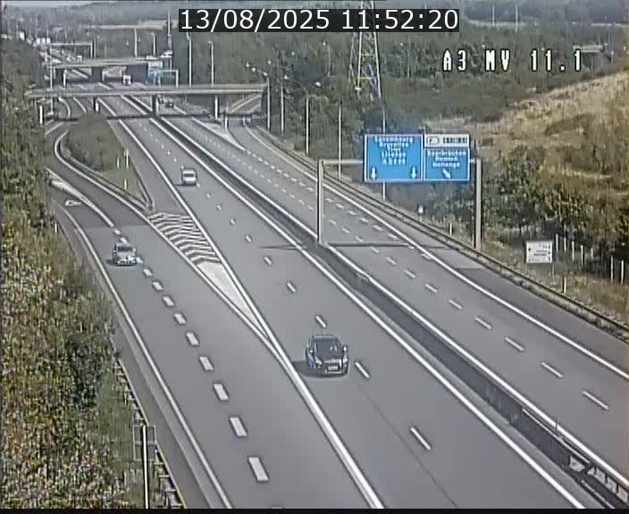 Traffic live webcam Luxembourg Croix de Bettembourg A3 - BK 11.1 - direction Luxembourg-ville