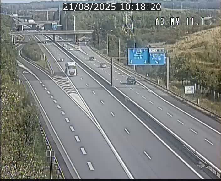 Traffic live webcam Luxembourg Croix de Bettembourg A3 - BK 11.1 - direction Luxembourg-ville