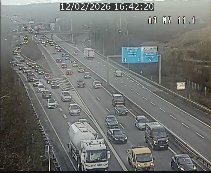 <h2>Traffic live webcam Luxembourg Croix de Bettembourg A3 - BK 11.1 - direction Luxembourg-ville</h2>