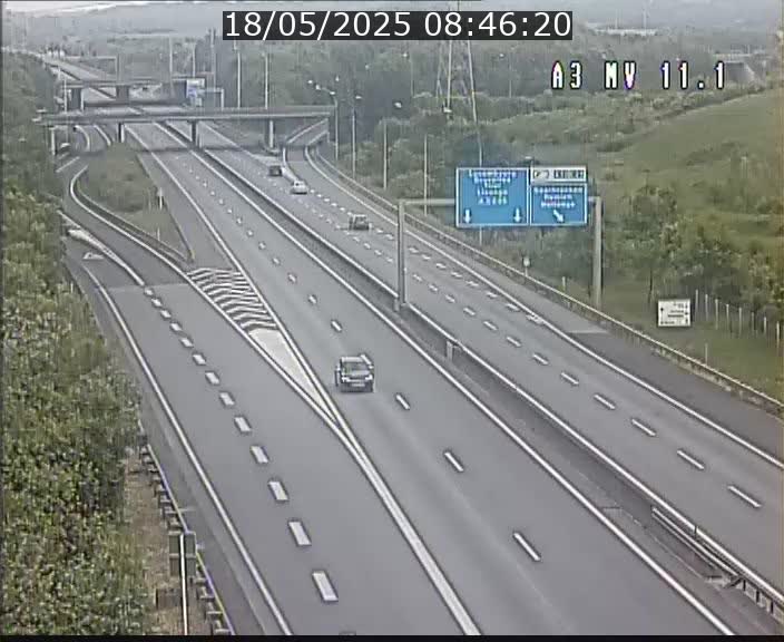 <h2>Traffic live webcam Luxembourg Croix de Bettembourg A3 - BK 11.1 - direction Luxembourg-ville</h2>