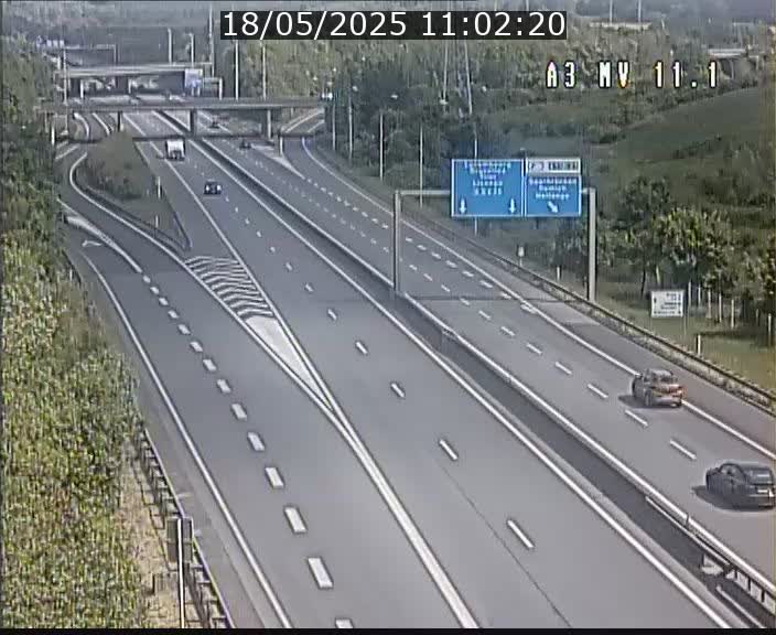 <h2>Traffic live webcam Luxembourg Croix de Bettembourg A3 - BK 11.1 - direction Luxembourg-ville</h2>