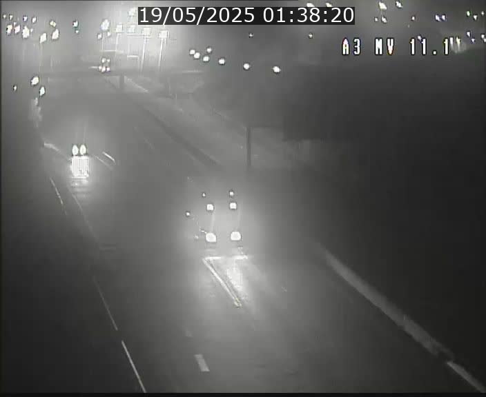 <h2>Traffic live webcam Luxembourg Croix de Bettembourg A3 - BK 11.1 - direction Luxembourg-ville</h2>