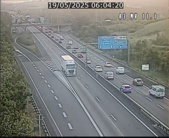 <h2>Traffic live webcam Luxembourg Croix de Bettembourg A3 - BK 11.1 - direction Luxembourg-ville</h2>