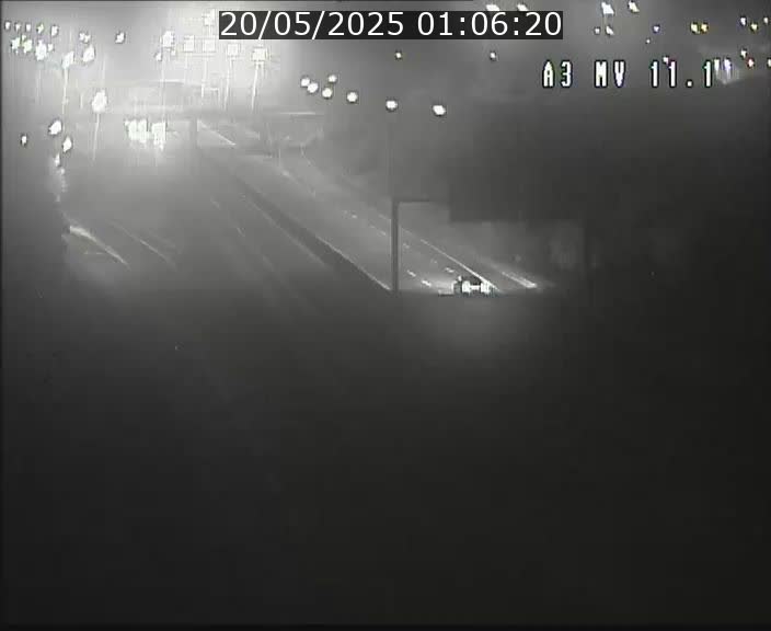 <h2>Traffic live webcam Luxembourg Croix de Bettembourg A3 - BK 11.1 - direction Luxembourg-ville</h2>