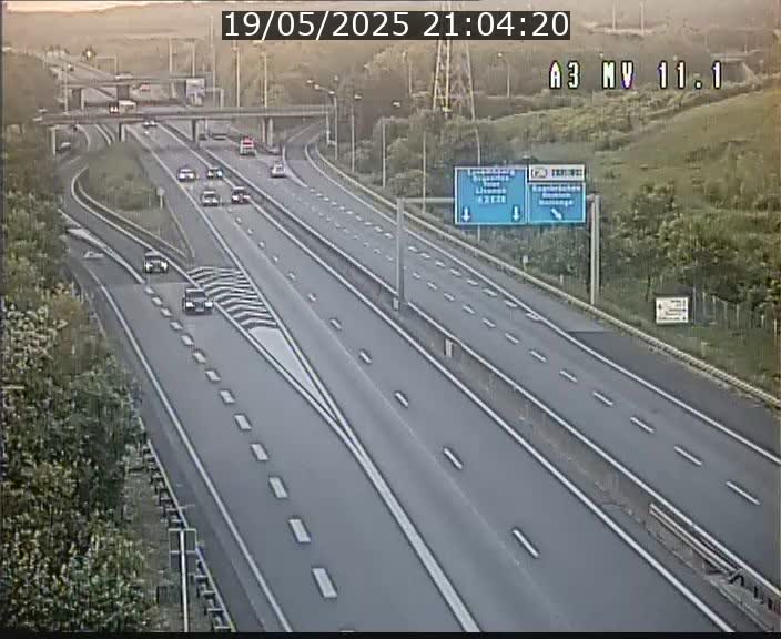 <h2>Traffic live webcam Luxembourg Croix de Bettembourg A3 - BK 11.1 - direction Luxembourg-ville</h2>