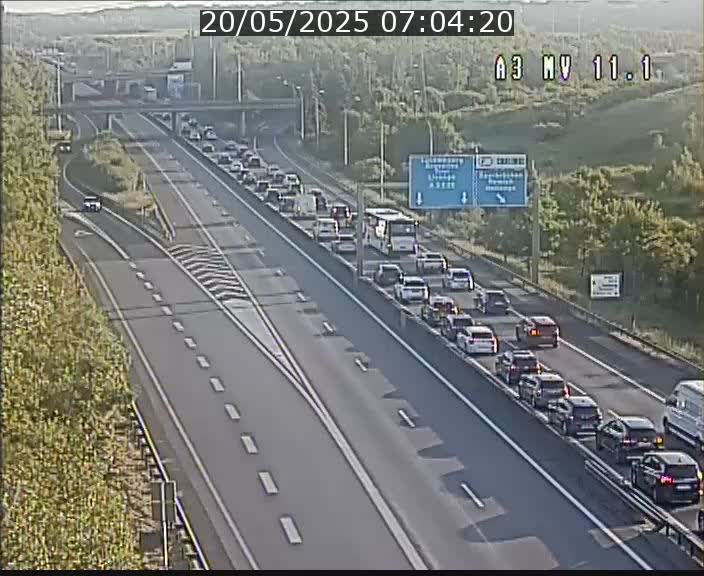 <h2>Traffic live webcam Luxembourg Croix de Bettembourg A3 - BK 11.1 - direction Luxembourg-ville</h2>