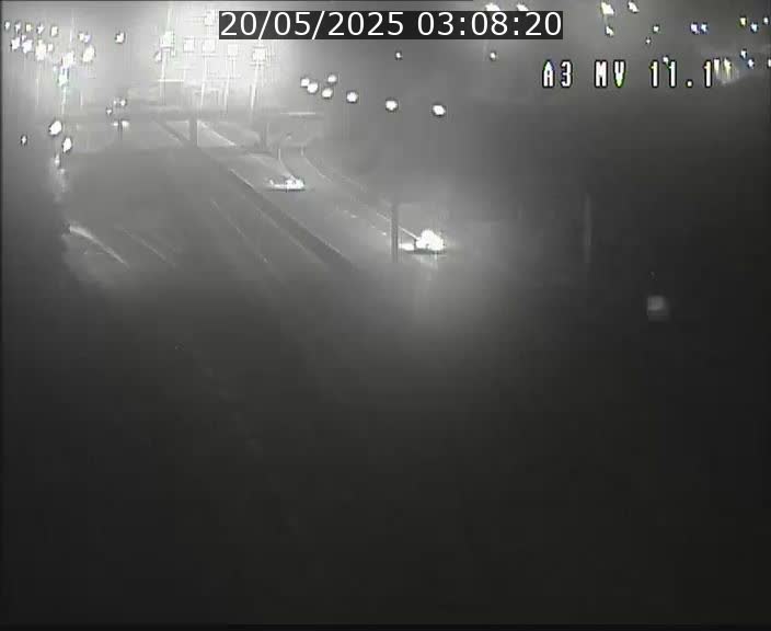 <h2>Traffic live webcam Luxembourg Croix de Bettembourg A3 - BK 11.1 - direction Luxembourg-ville</h2>