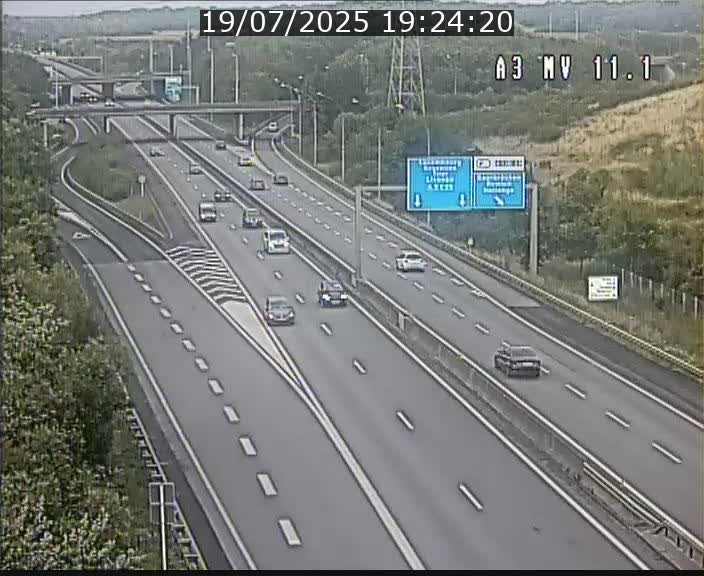 Traffic live webcam Luxembourg Croix de Bettembourg A3 - BK 11.1 - direction Luxembourg-ville