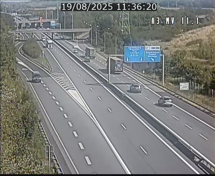 <h2>Traffic live webcam Luxembourg Croix de Bettembourg A3 - BK 11.1 - direction Luxembourg-ville</h2>