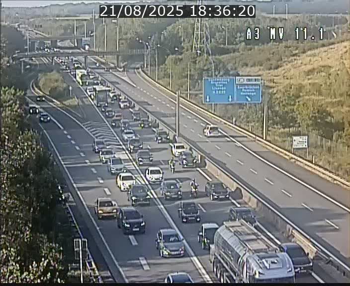 <h2>Traffic live webcam Luxembourg Croix de Bettembourg A3 - BK 11.1 - direction Luxembourg-ville</h2>