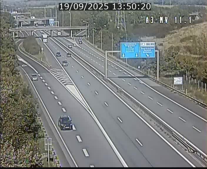 Traffic live webcam Luxembourg Croix de Bettembourg A3 - BK 11.1 - direction Luxembourg-ville