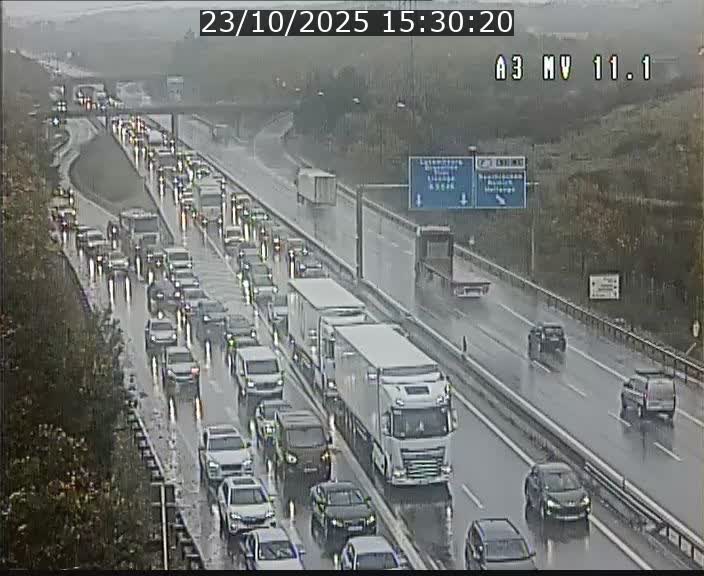 <h2>Traffic live webcam Luxembourg Croix de Bettembourg A3 - BK 11.1 - direction Luxembourg-ville</h2>