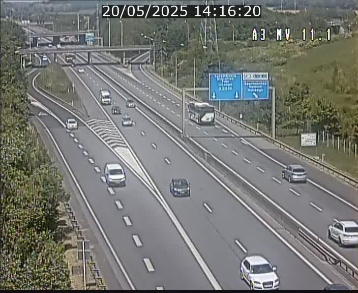 <h2>Traffic live webcam Luxembourg Croix de Bettembourg A3 - BK 11.1 - direction Luxembourg-ville</h2>