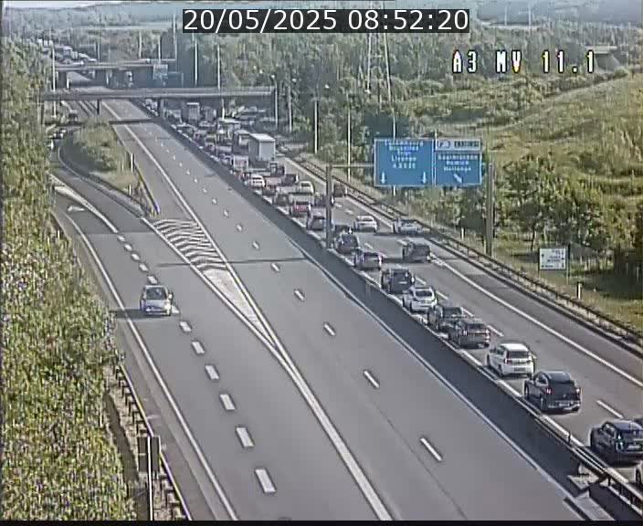 <h2>Traffic live webcam Luxembourg Croix de Bettembourg A3 - BK 11.1 - direction Luxembourg-ville</h2>
