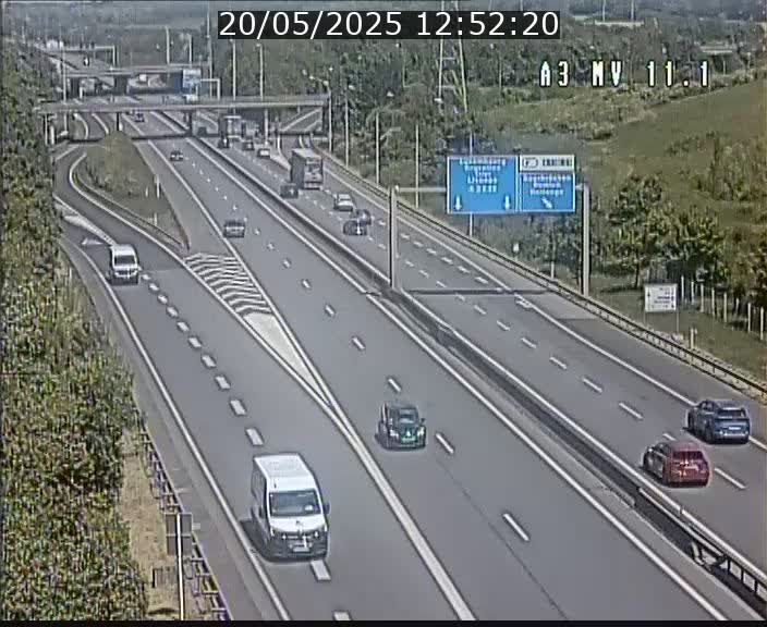 <h2>Traffic live webcam Luxembourg Croix de Bettembourg A3 - BK 11.1 - direction Luxembourg-ville</h2>