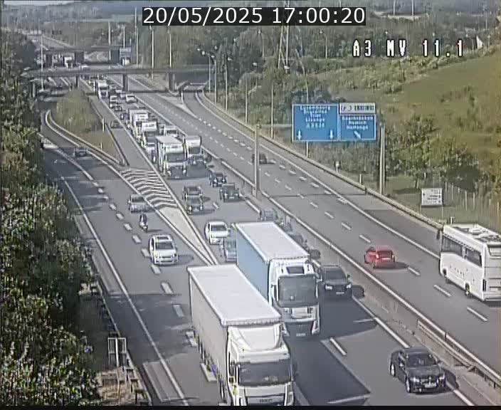 <h2>Traffic live webcam Luxembourg Croix de Bettembourg A3 - BK 11.1 - direction Luxembourg-ville</h2>