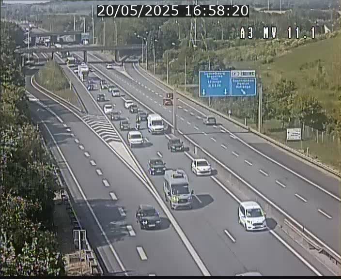<h2>Traffic live webcam Luxembourg Croix de Bettembourg A3 - BK 11.1 - direction Luxembourg-ville</h2>