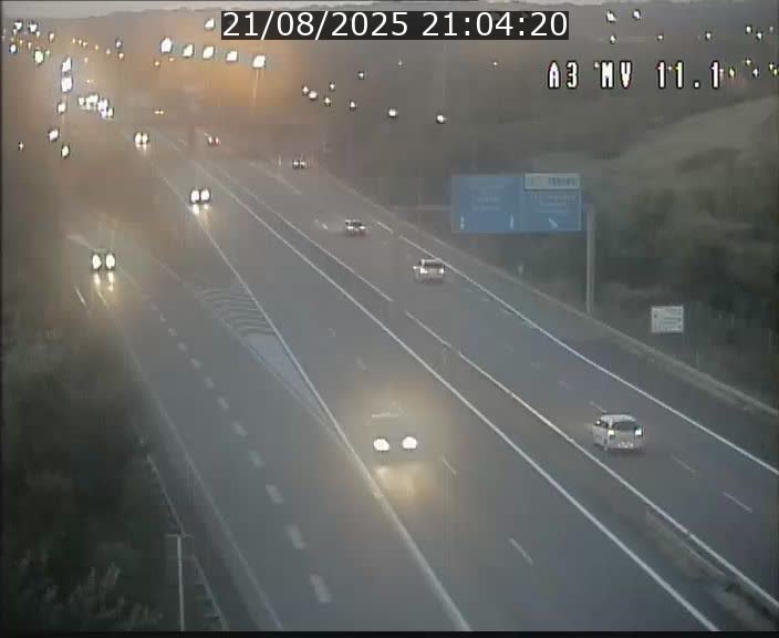 <h2>Traffic live webcam Luxembourg Croix de Bettembourg A3 - BK 11.1 - direction Luxembourg-ville</h2>