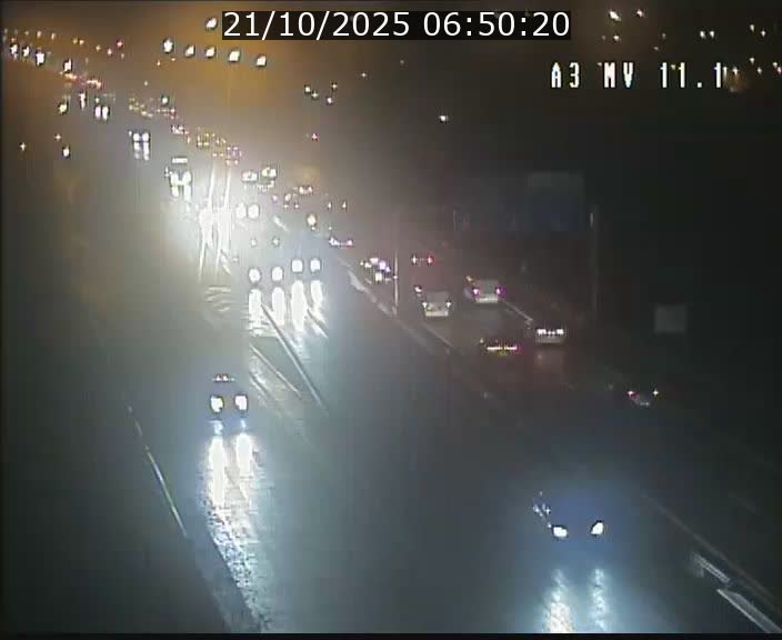 <h2>Traffic live webcam Luxembourg Croix de Bettembourg A3 - BK 11.1 - direction Luxembourg-ville</h2>