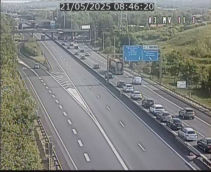 <h2>Traffic live webcam Luxembourg Croix de Bettembourg A3 - BK 11.1 - direction Luxembourg-ville</h2>