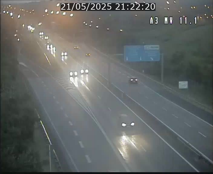 <h2>Traffic live webcam Luxembourg Croix de Bettembourg A3 - BK 11.1 - direction Luxembourg-ville</h2>