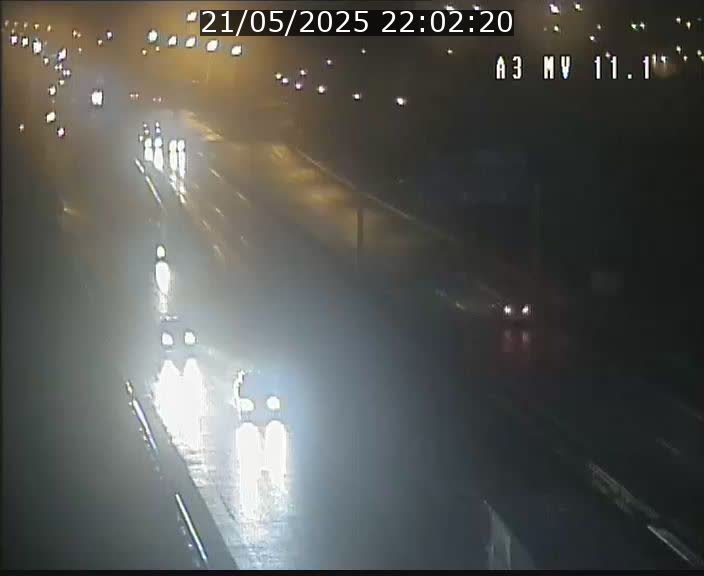 <h2>Traffic live webcam Luxembourg Croix de Bettembourg A3 - BK 11.1 - direction Luxembourg-ville</h2>