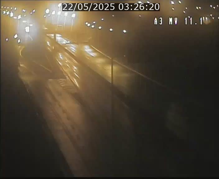 <h2>Traffic live webcam Luxembourg Croix de Bettembourg A3 - BK 11.1 - direction Luxembourg-ville</h2>