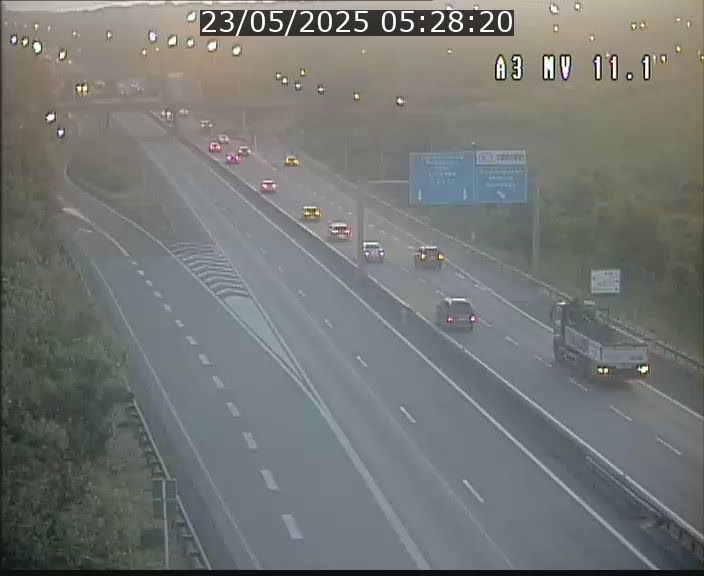 <h2>Traffic live webcam Luxembourg Croix de Bettembourg A3 - BK 11.1 - direction Luxembourg-ville</h2>