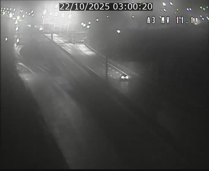 <h2>Traffic live webcam Luxembourg Croix de Bettembourg A3 - BK 11.1 - direction Luxembourg-ville</h2>