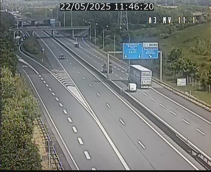 <h2>Traffic live webcam Luxembourg Croix de Bettembourg A3 - BK 11.1 - direction Luxembourg-ville</h2>