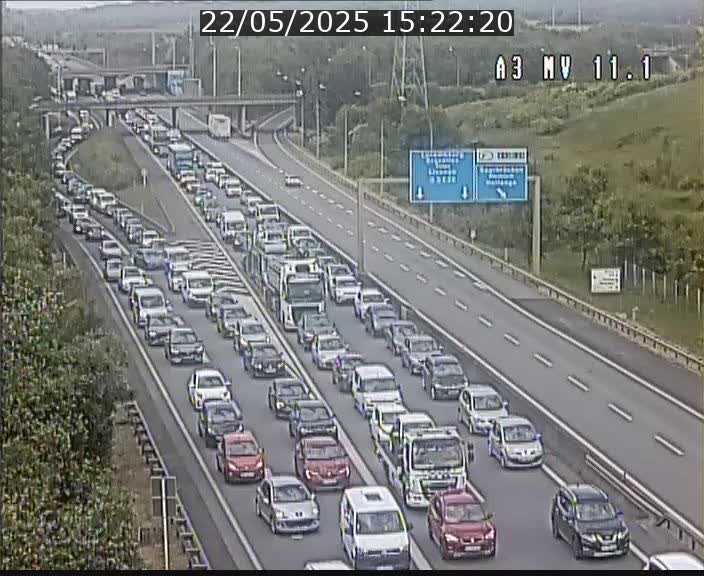<h2>Traffic live webcam Luxembourg Croix de Bettembourg A3 - BK 11.1 - direction Luxembourg-ville</h2>