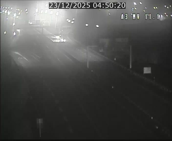 Traffic live webcam Luxembourg Croix de Bettembourg A3 - BK 11.1 - direction Luxembourg-ville