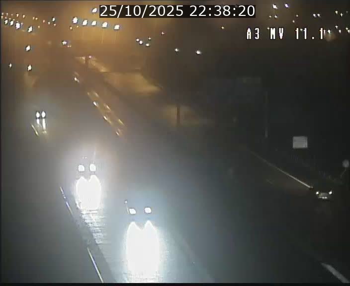 <h2>Traffic live webcam Luxembourg Croix de Bettembourg A3 - BK 11.1 - direction Luxembourg-ville</h2>