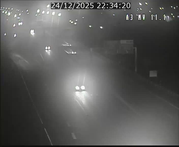 <h2>Traffic live webcam Luxembourg Croix de Bettembourg A3 - BK 11.1 - direction Luxembourg-ville</h2>