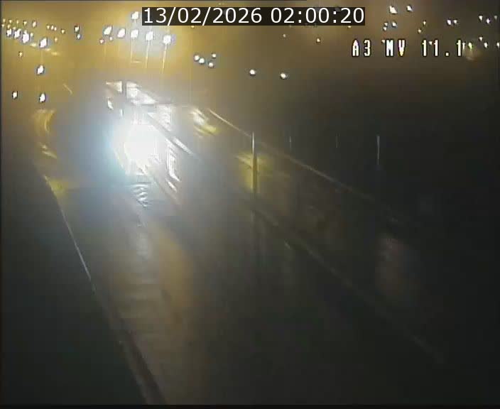 <h2>Traffic live webcam Luxembourg Croix de Bettembourg A3 - BK 11.1 - direction Luxembourg-ville</h2>