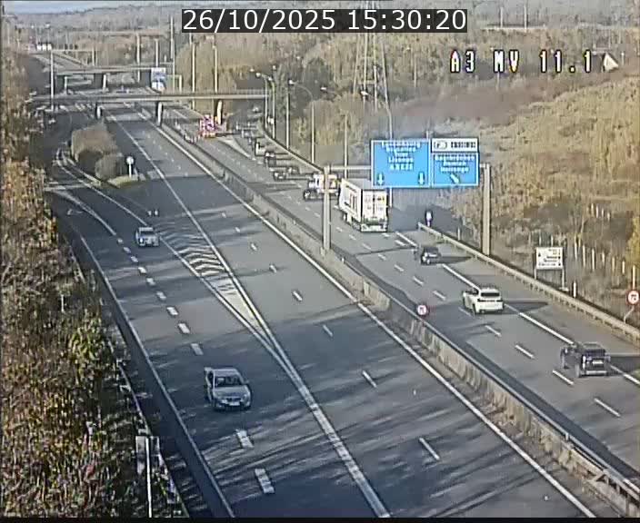 <h2>Traffic live webcam Luxembourg Croix de Bettembourg A3 - BK 11.1 - direction Luxembourg-ville</h2>