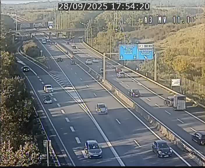 <h2>Traffic live webcam Luxembourg Croix de Bettembourg A3 - BK 11.1 - direction Luxembourg-ville</h2>