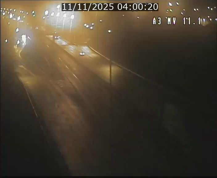 <h2>Traffic live webcam Luxembourg Croix de Bettembourg A3 - BK 11.1 - direction Luxembourg-ville</h2>