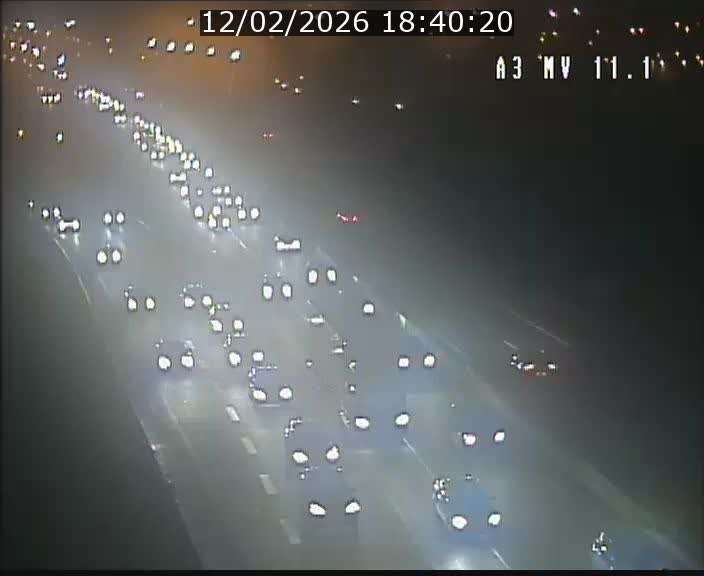 <h2>Traffic live webcam Luxembourg Croix de Bettembourg A3 - BK 11.1 - direction Luxembourg-ville</h2>