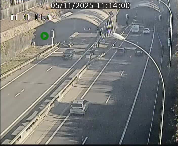 <h2>Traffic live webcam Luxembourg Hesperange - A1 direction Kirchberg - BK 1.4</h2>